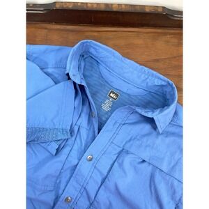 REI Short Sleeve Shirt Vented Stretch Hiking Camping Fishing Blue Mens Med